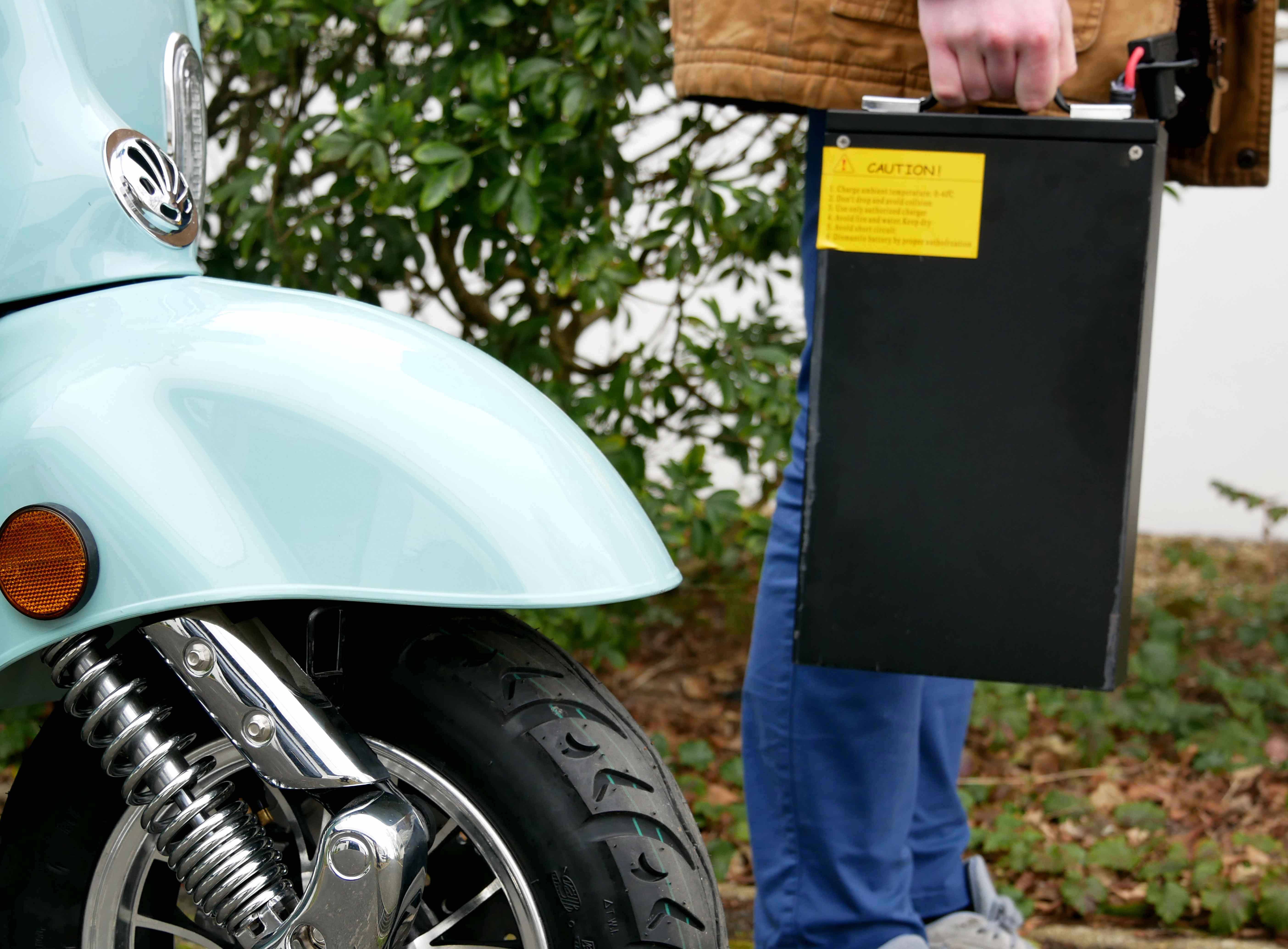 Batterie amovible scooter &eacute;lectrique 50